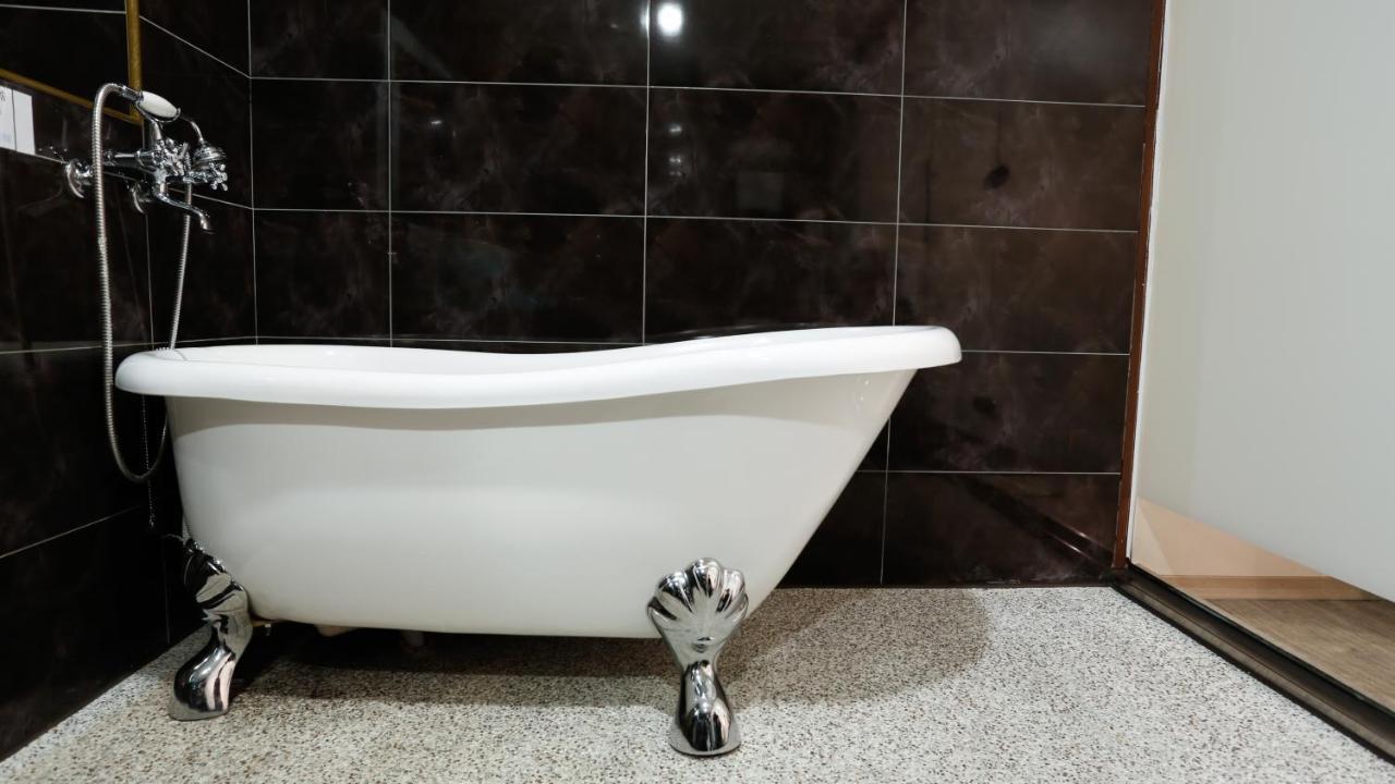 Walker Hotel - Zhengyi 2 Tajpej Kültér fotó