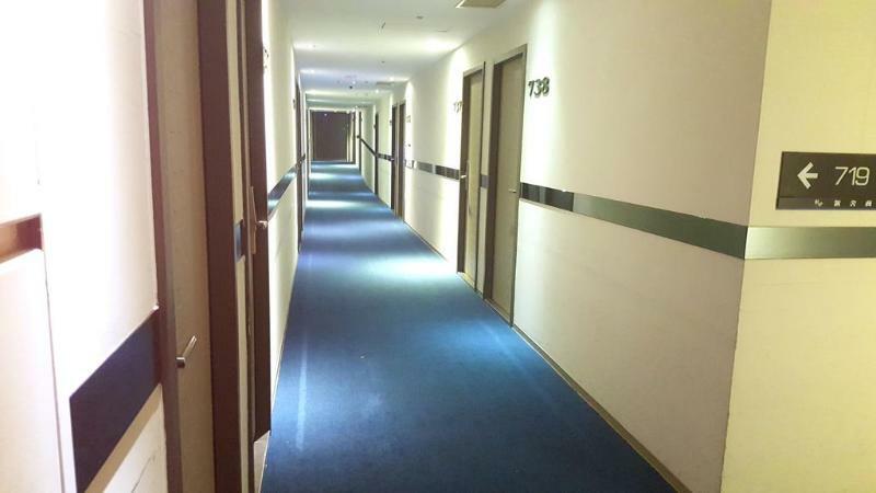 Walker Hotel - Zhengyi 2 Tajpej Kültér fotó