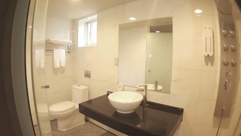 Walker Hotel - Zhengyi 2 Tajpej Kültér fotó